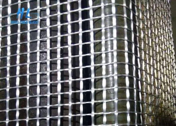 Tensile sterkte 800N Glasvezel mesh netten Glasvezel scherm rollen bekleed in wit en blauw