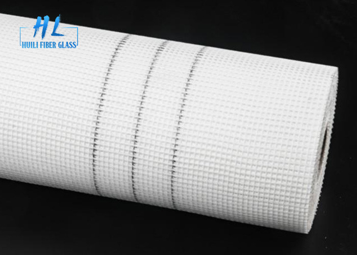 Kleurrijke glasvezel mesh stof gesneden C glaswand in wit blauw groen