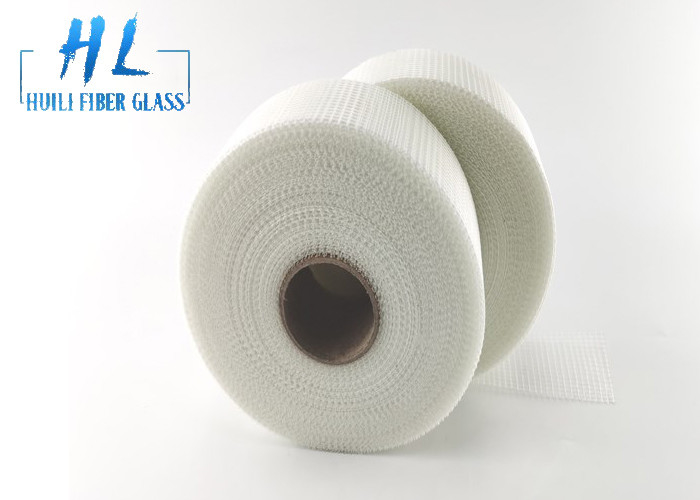 Zelfklevend glasvezelband 60-65g/m2 Vocht 0,5% Lengte 50m Verlenging 5% Gratis monster